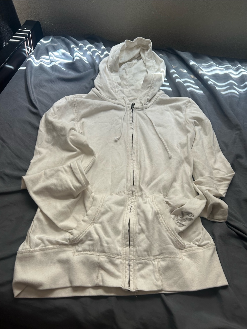 American Eagle Outfitters White Hooded Zip-Up Sweatshirt